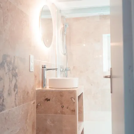 Le Nid Daigle - Spacieux Sous Les Toits *