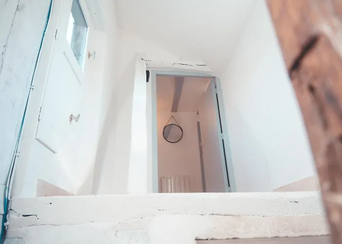 Le Nid Daigle - Spacieux Sous Les Toits Lägenhet Tours